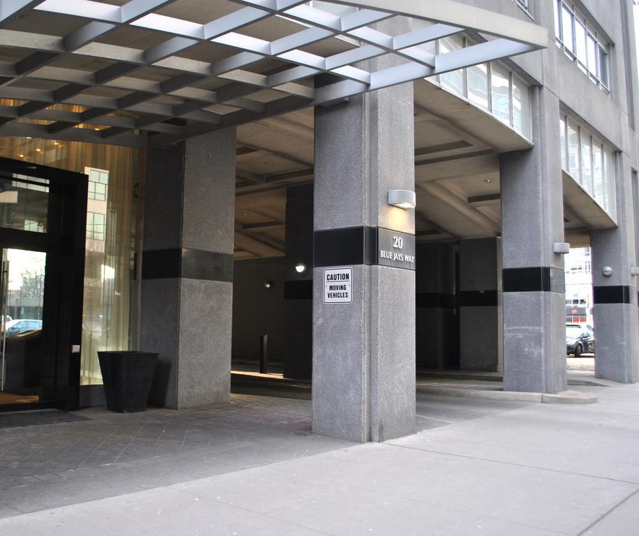 Livingsuites Toronto - 20 Blue Jays Way Exterior foto